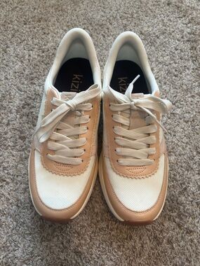 Kizik Paris pristine amber shoes